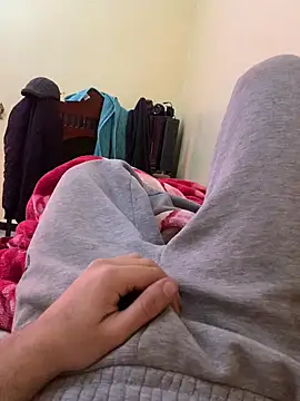 Snapshot of Unique-Man chatting on February 7, 12:53 pm Unique-Man online show from February 7, 12:53 pm