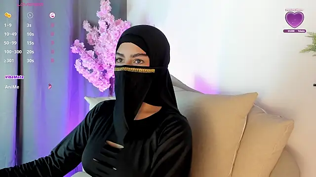 Snapshot of shaima__ chatting on November 21, 10:19 pm shaima online show from November 21, 10:19 pm