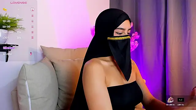 Snapshot of shaima__ chatting on December 5, 8:49 pm shaima online show from December 5, 8:49 pm