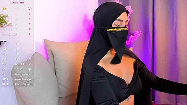 shaima   online show from December 20, 10:39 pm