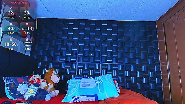 Snapshot of Kesha_rosse_ chatting on February 12, 5:35 am Kesha rosse online show from February 12, 5:35 am