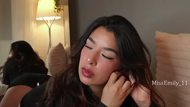 Missemily 11 online show from March 30, 10:16 am