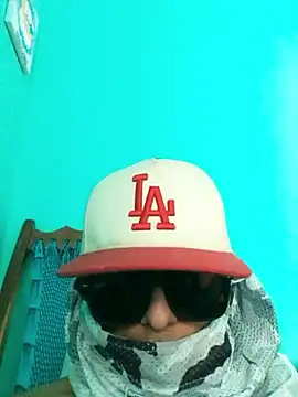 crazyyela online show from December 18, 9:43 pm