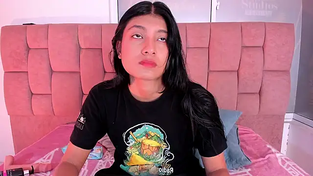 Snapshot of YeseniaRodriguez3 chatting on July 12, 12:51 pm YeseniaRodriguez3 online show from July 12, 12:51 pm