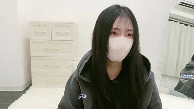 Snapshot of annachan_v chatting on April 7, 2:28 pm annachan v online show from April 7, 2:28 pm