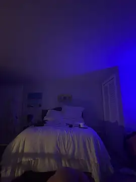 Snapshot of krisdeanbb chatting on February 19, 10:00 am krisdeanbb online show from February 19, 10:00 am