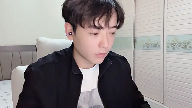 xiaoxiao1025 online show from November 14, 1:21 pm