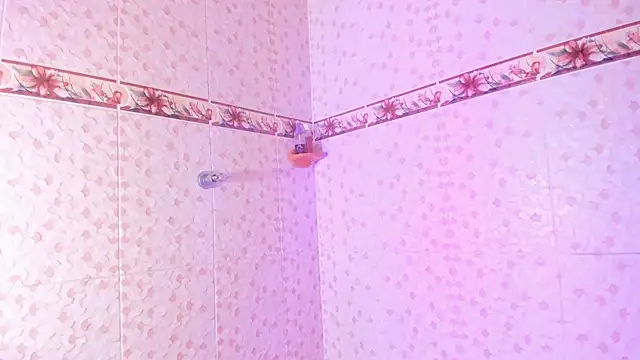 Leyacopper  online show from December 22, 6:49 pm