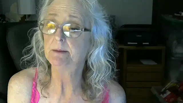 JoleneDelacroix online show from December 3, 4:42 am