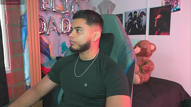 Tiler wolker online show from March 24, 8:58 pm