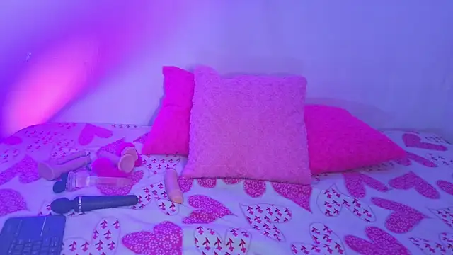 GiannaRoberts online show from February 20, 12:27 pm