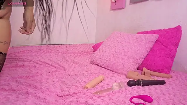 GiannaRoberts online show from February 27, 5:57 pm