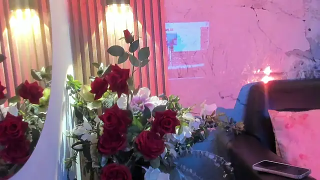 Nayla Monroee online show from December 2, 1:17 pm