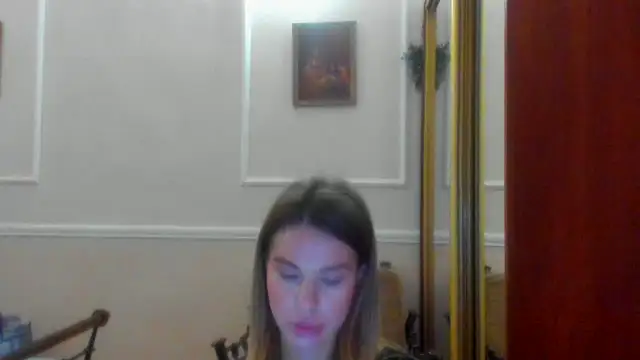 LinaBey online show from February 17, 9:06 am