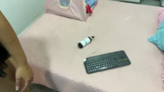 Hot2gether69 online show from February 12, 4:18 am