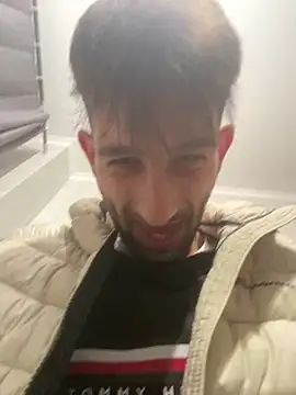 Snapshot of Dondeloquieras4 chatting on February 22, 5:00 pm Dondeloquieras4 online show from February 22, 5:00 pm