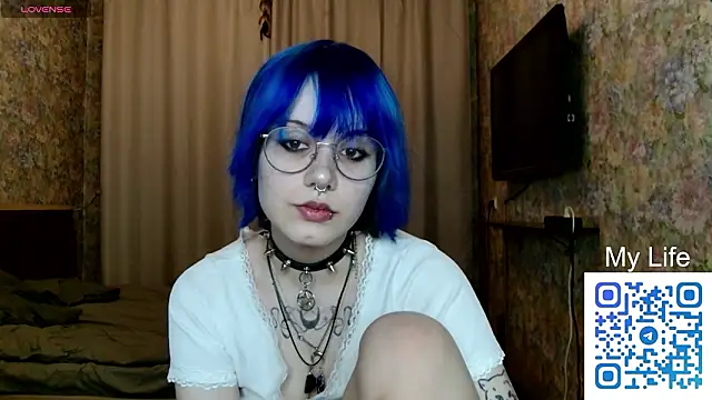 KellePourier online show from March 18, 6:33 pm