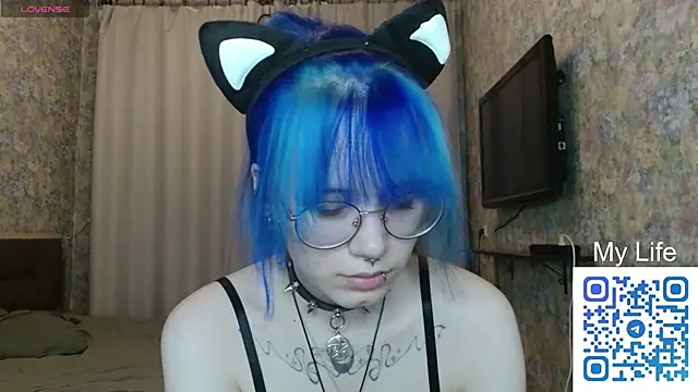 KellePourier online show from March 20, 6:24 pm