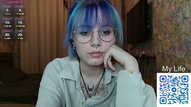 KellePourier online show from March 29, 5:46 pm