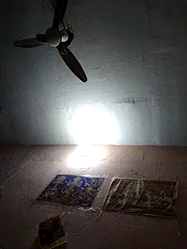 CUTE-GIRL-1 online show from November 17, 10:10 am