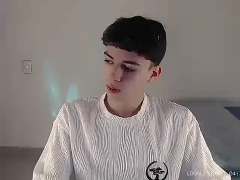 Sett 01 online show from November 8, 9:35 pm