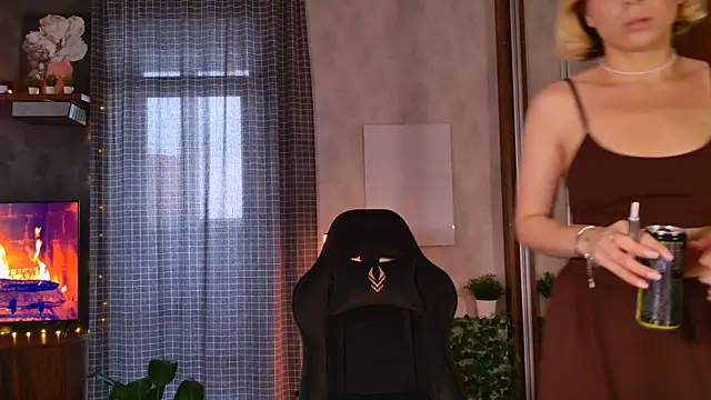 BallerinaCappuchino online show from November 5, 3:39 am