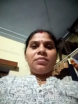 Snapshot of HayatKapoor chatting on November 6, 2:07 pm HayatKapoor online show from November 6, 2:07 pm