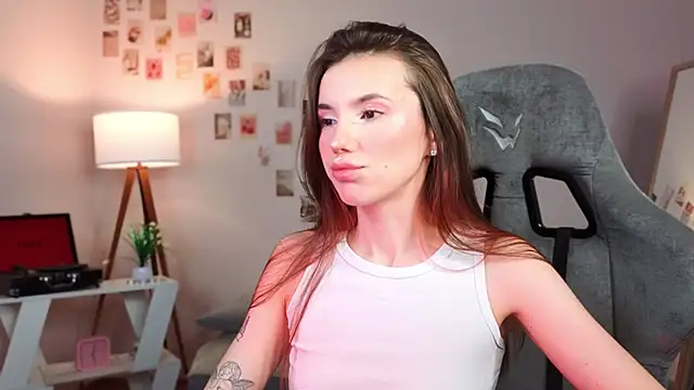 yourfrenchteacher online show from December 20, 4:19 am