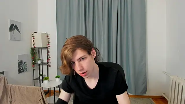 AvenGlow online show from December 14, 5:24 am