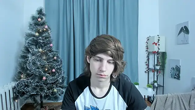 AvenGlow online show from December 18, 5:02 am