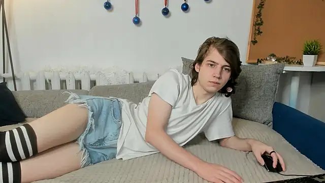 AvenGlow online show from January 6, 5:11 am