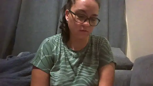 lilMissMarli online show from April 1, 4:35 am