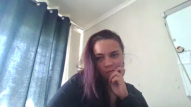 lilMissMarli online show from April 9, 8:53 am