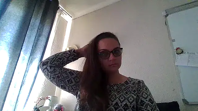 Snapshot of lilMissMarli chatting on July 12, 9:44 am lilMissMarli online show from July 12, 9:44 am