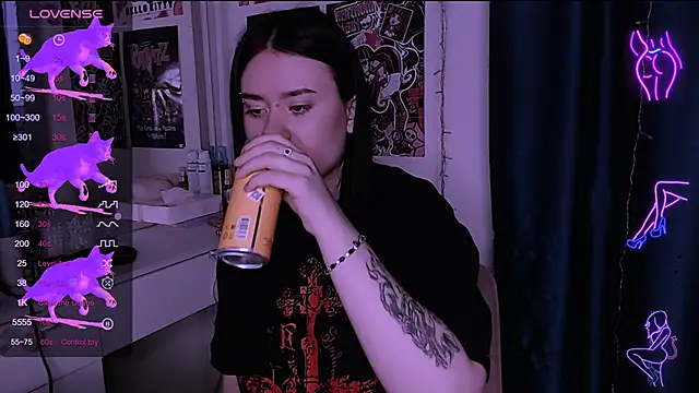 Snapshot of Meow_Marie chatting on January 16, 5:44 am Meow Marie online show from January 16, 5:44 am