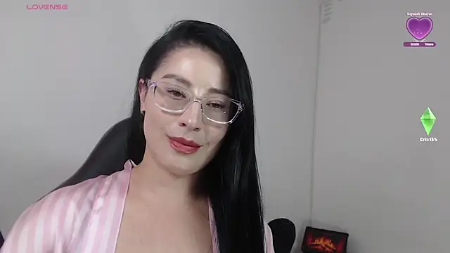 Emma Hotkiss online show from May 4, 8:49 pm