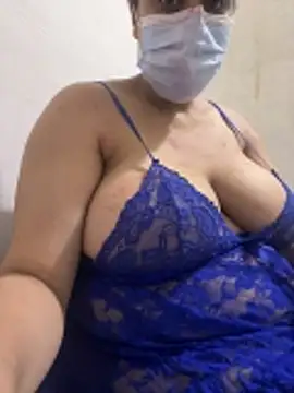 Snapshot of WildNour chatting on April 18, 8:09 pm WildNour online show from April 18, 8:09 pm