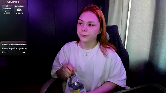 sophia lix online show from March 27, 8:59 am