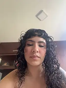 SugarTroubl33 online show from March 28, 2:05 pm