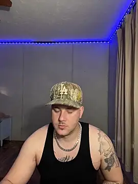 Snapshot of thepornplugz chatting on February 22, 2:15 pm thepornplugz online show from February 22, 2:15 pm