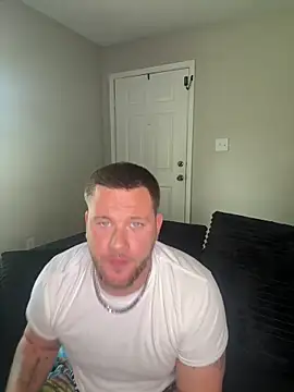Snapshot of thepornplugz chatting on April 29, 4:00 pm thepornplugz online show from April 29, 4:00 pm