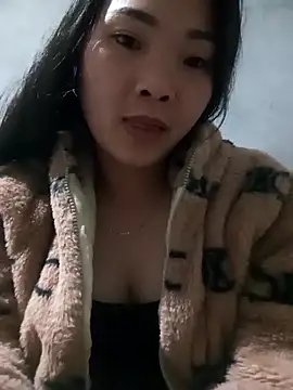 Snapshot of Lovebaby-love chatting on February 8, 1:58 pm Lovebaby-love online show from February 8, 1:58 pm