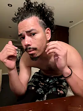 Snapshot of NomixDg chatting on November 19, 4:51 pm NomixDg online show from November 19, 4:51 pm