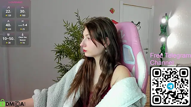 May Yam online show from December 23, 1:14 am