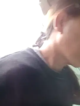 bella-la online show from November 22, 9:52 am