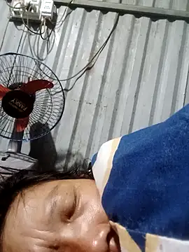 bella-la online show from November 28, 9:50 pm