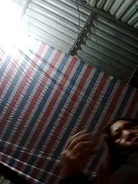 bella-la online show from November 29, 10:51 am