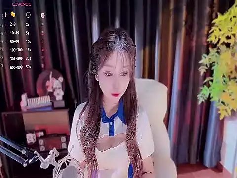 Snapshot of Yiluo95 chatting on November 5, 5:24 pm Yiluo95 online show from November 5, 5:24 pm