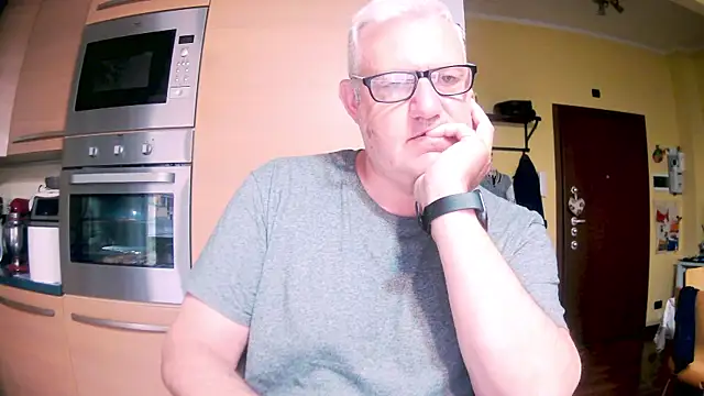Diegoriv71 online show from June 2, 4:58 am