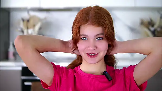 YettaCalabria online show from November 17, 12:11 pm